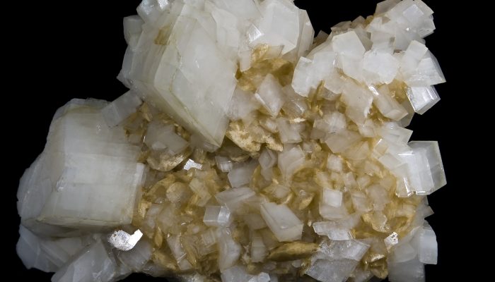 O mineral Dolomita, ou a Dolomita?